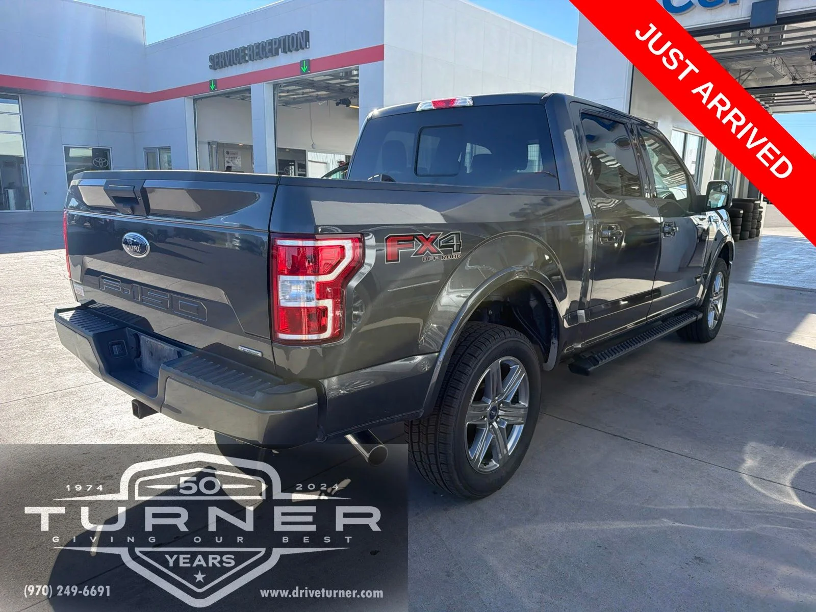 Used 2019 Gray Ford XLT image 2