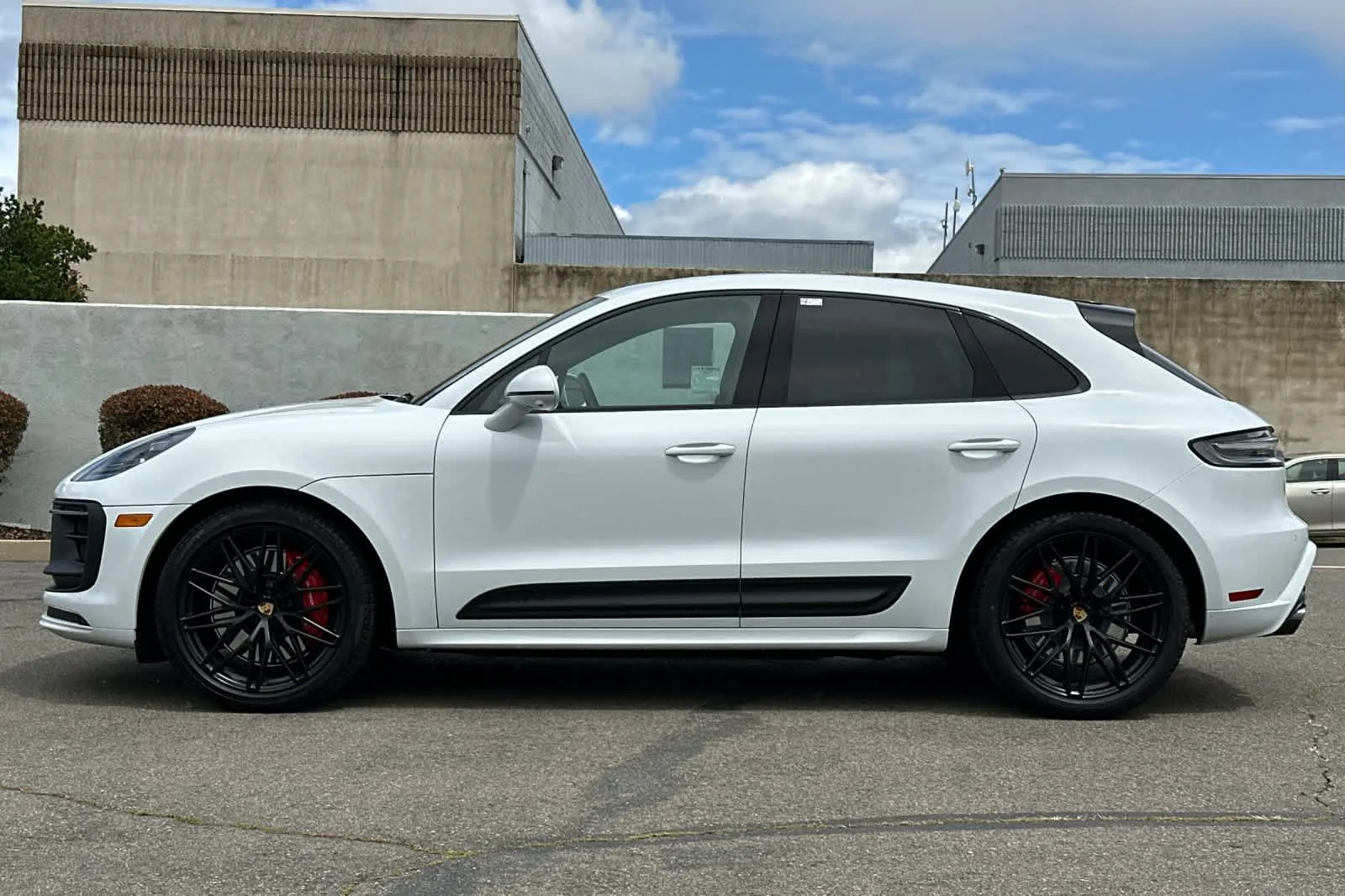 Used 2023  Porsche GTS image 9