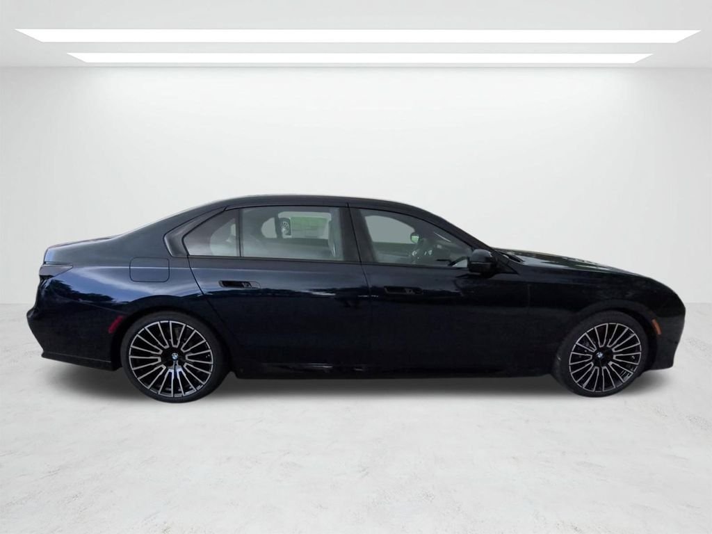 New 2026 Tanzanite Blue II Metallic BMW xDrive60 image 3