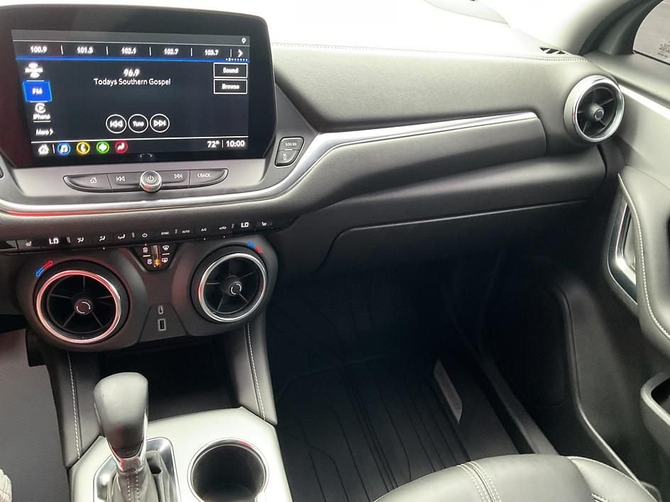 Used 2023 Black Chevrolet LT image 5