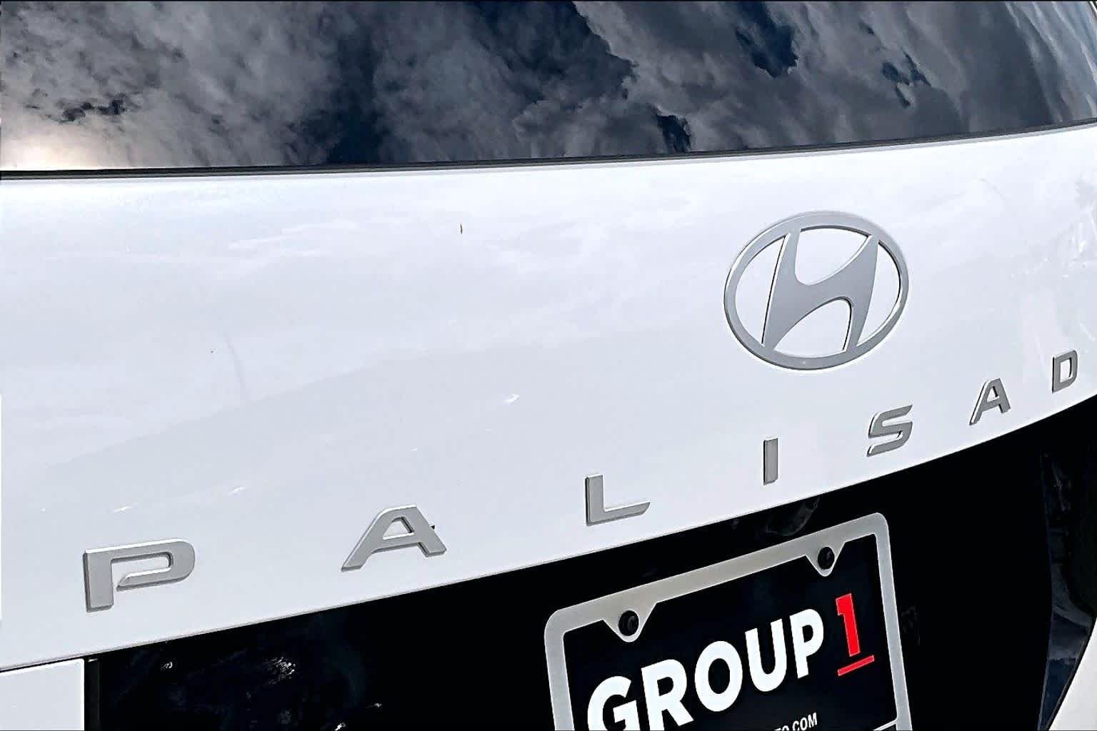 Used 2026 Creamy White Pearl Hyundai SEL 7P image 30