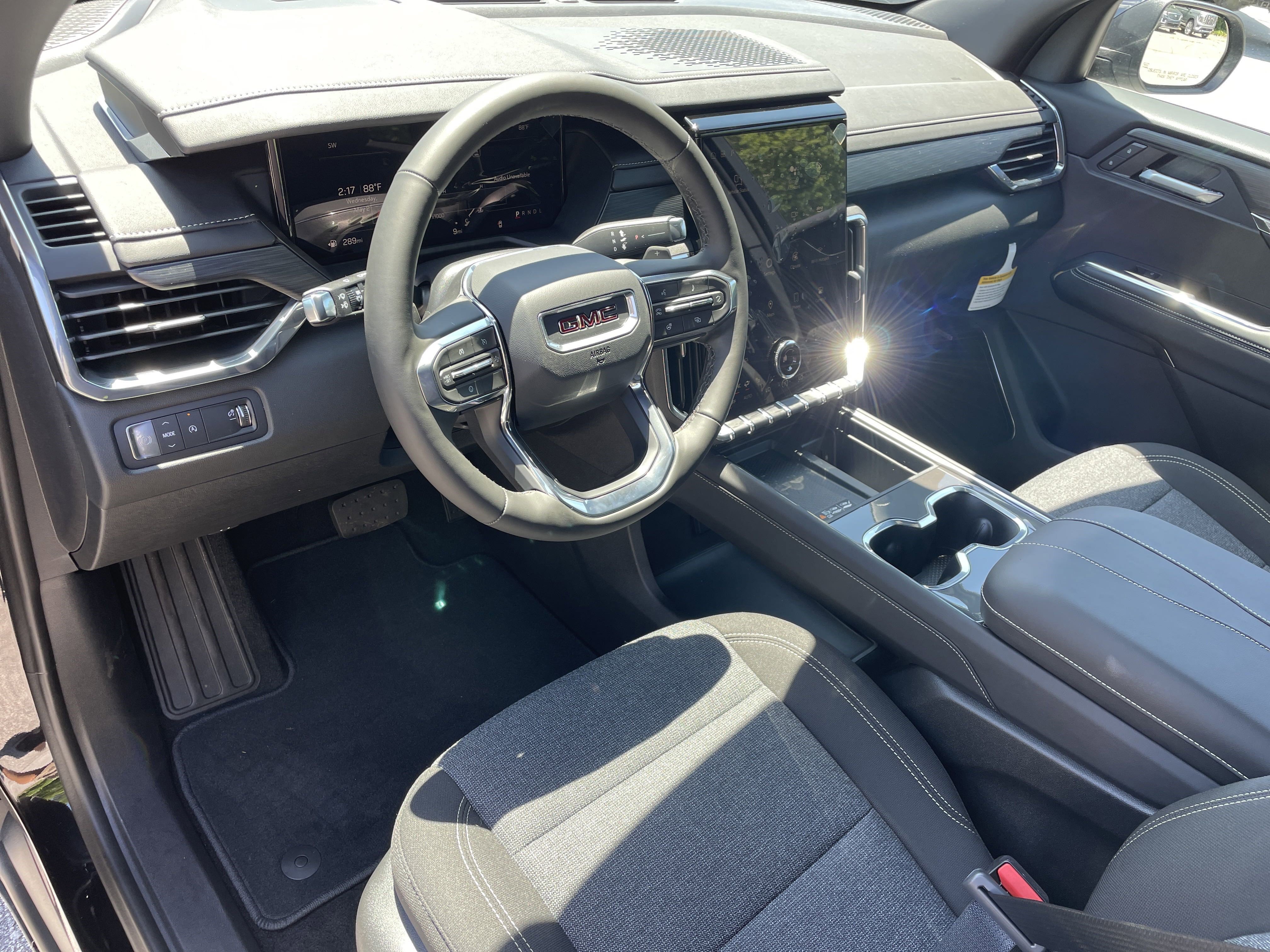 2025 GMC Acadia Elevation - Photo 12
