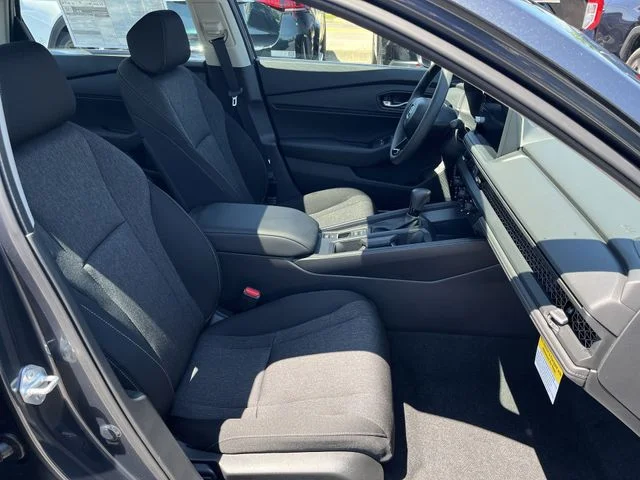 New 2026 Meteorite Gray Metallic Honda SE image 27