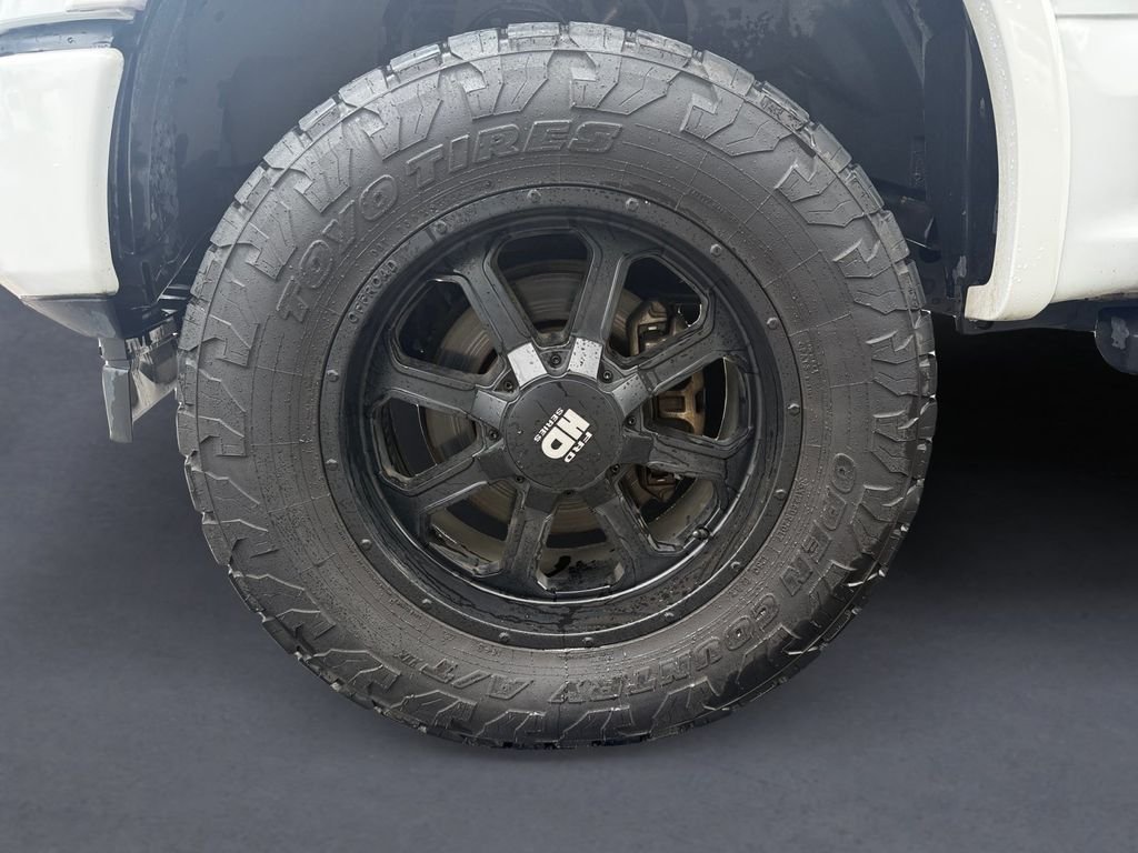 Used 2018  Ford XLT image 9