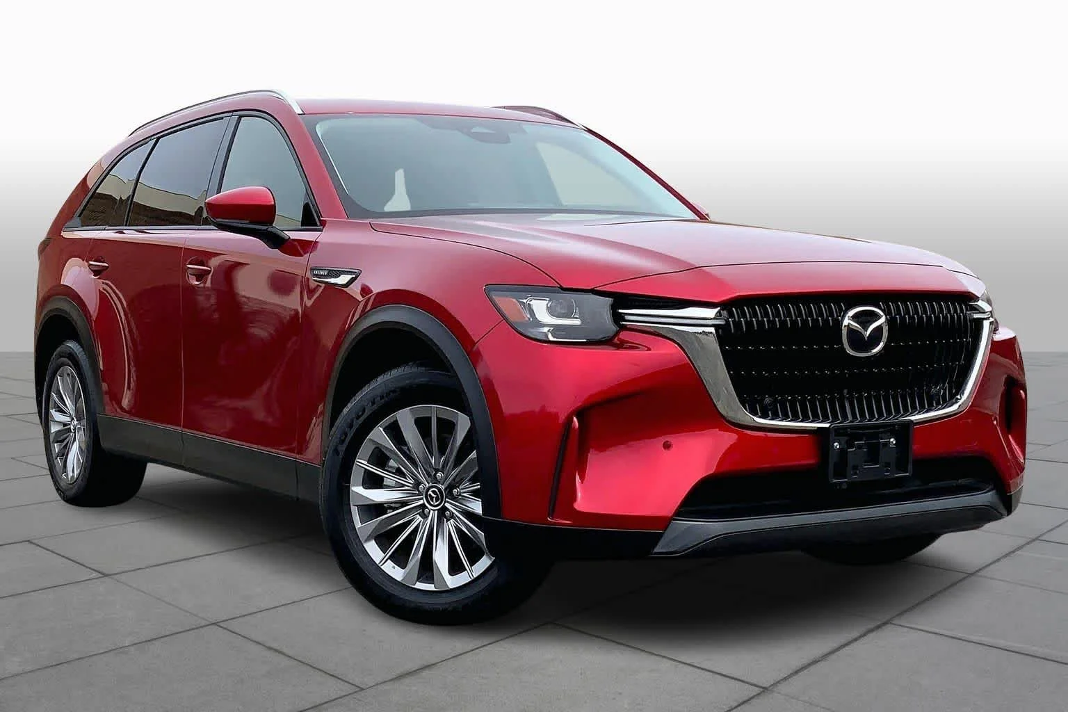 Certified Used 2025 Soul Red Crystal Metallic Mazda Preferred Package image 3
