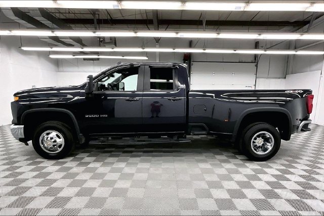 Used 2024 Dark Ash Metallic Chevrolet LT image 14
