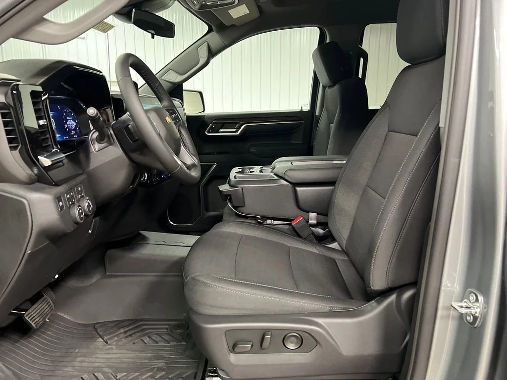 2026 Chevrolet Silverado 1500 LT - Photo 14