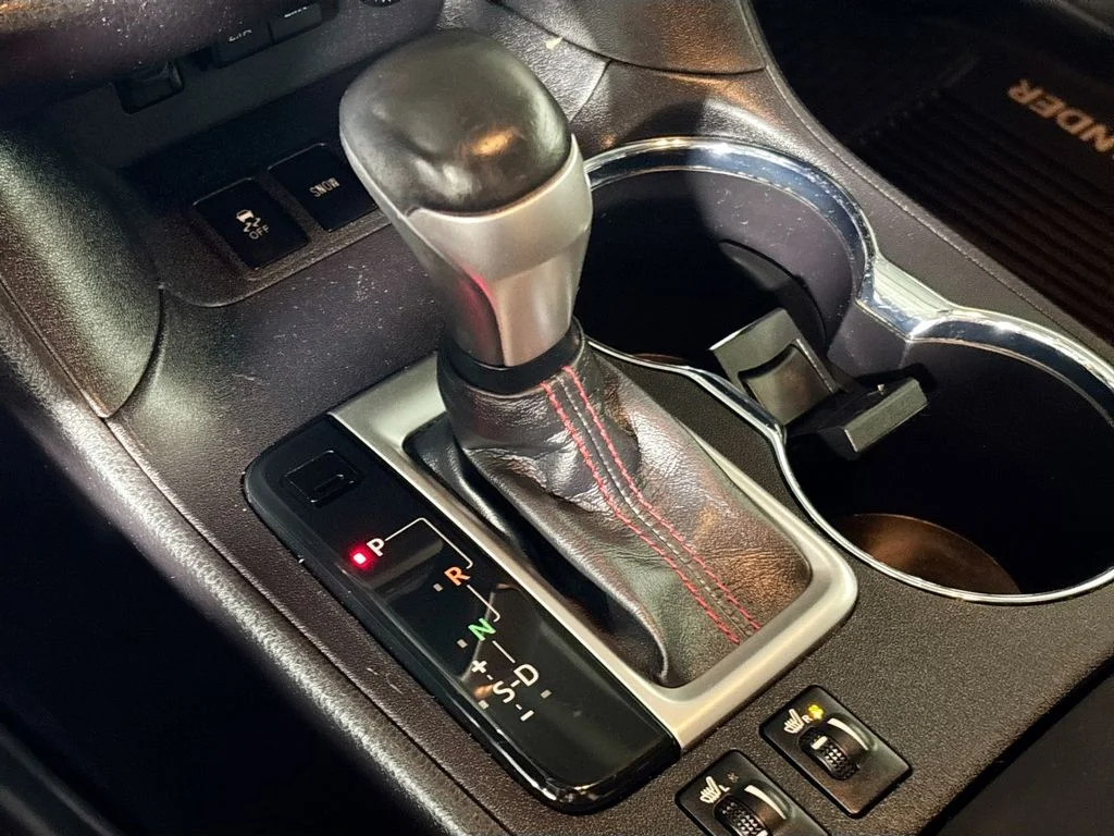 Used 2019 Black Toyota SE image 18