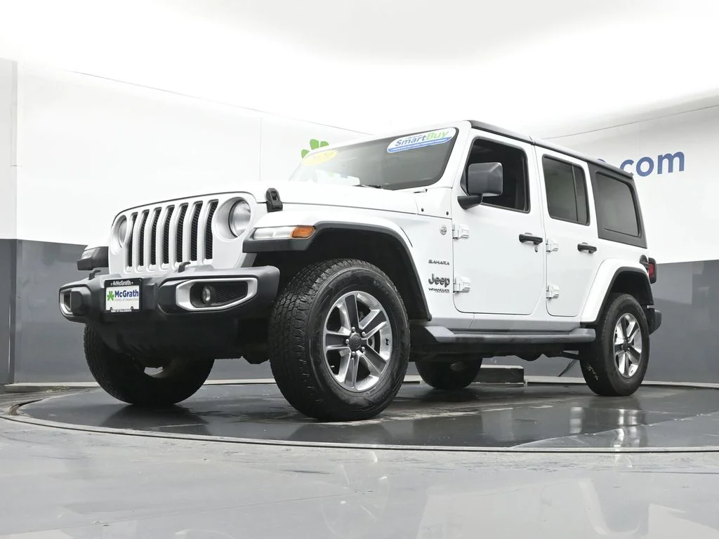 Used 2020 White Jeep Unlimited Sahara image 8