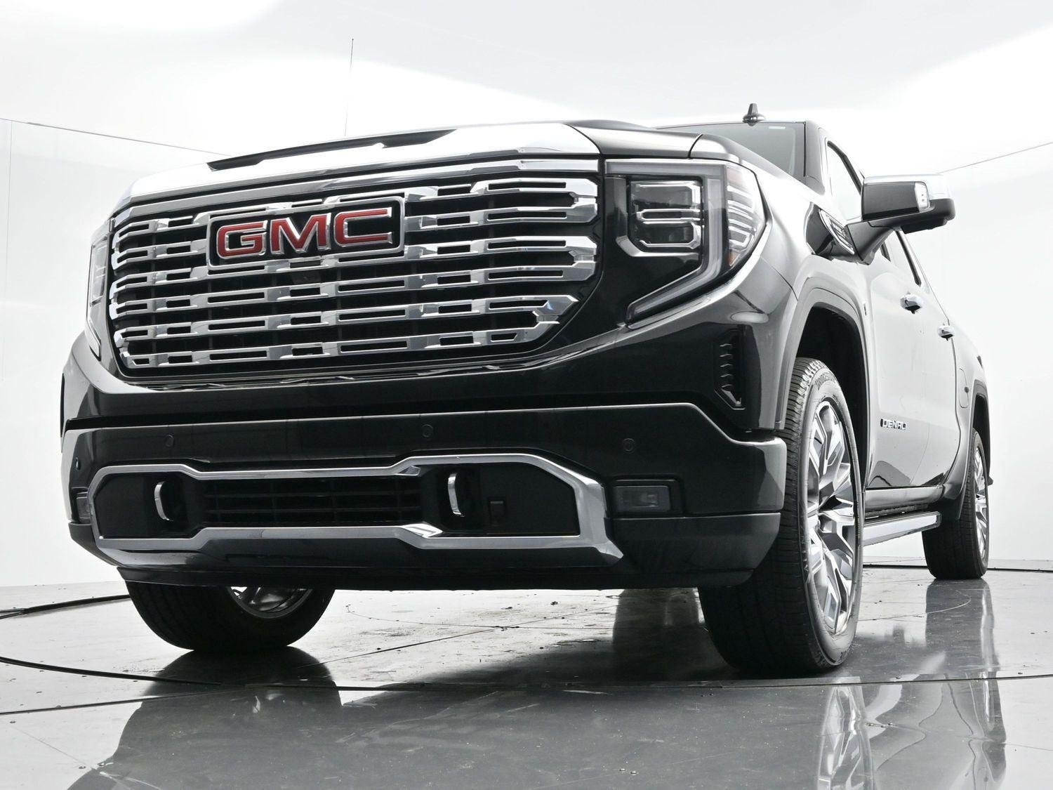 Used 2025 Onyx Black GMC Denali image 43