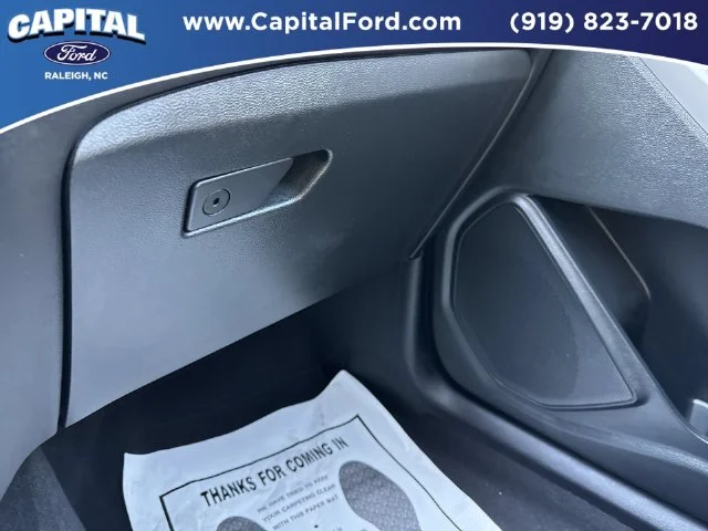 Used 2024 White Ford XLT image 28