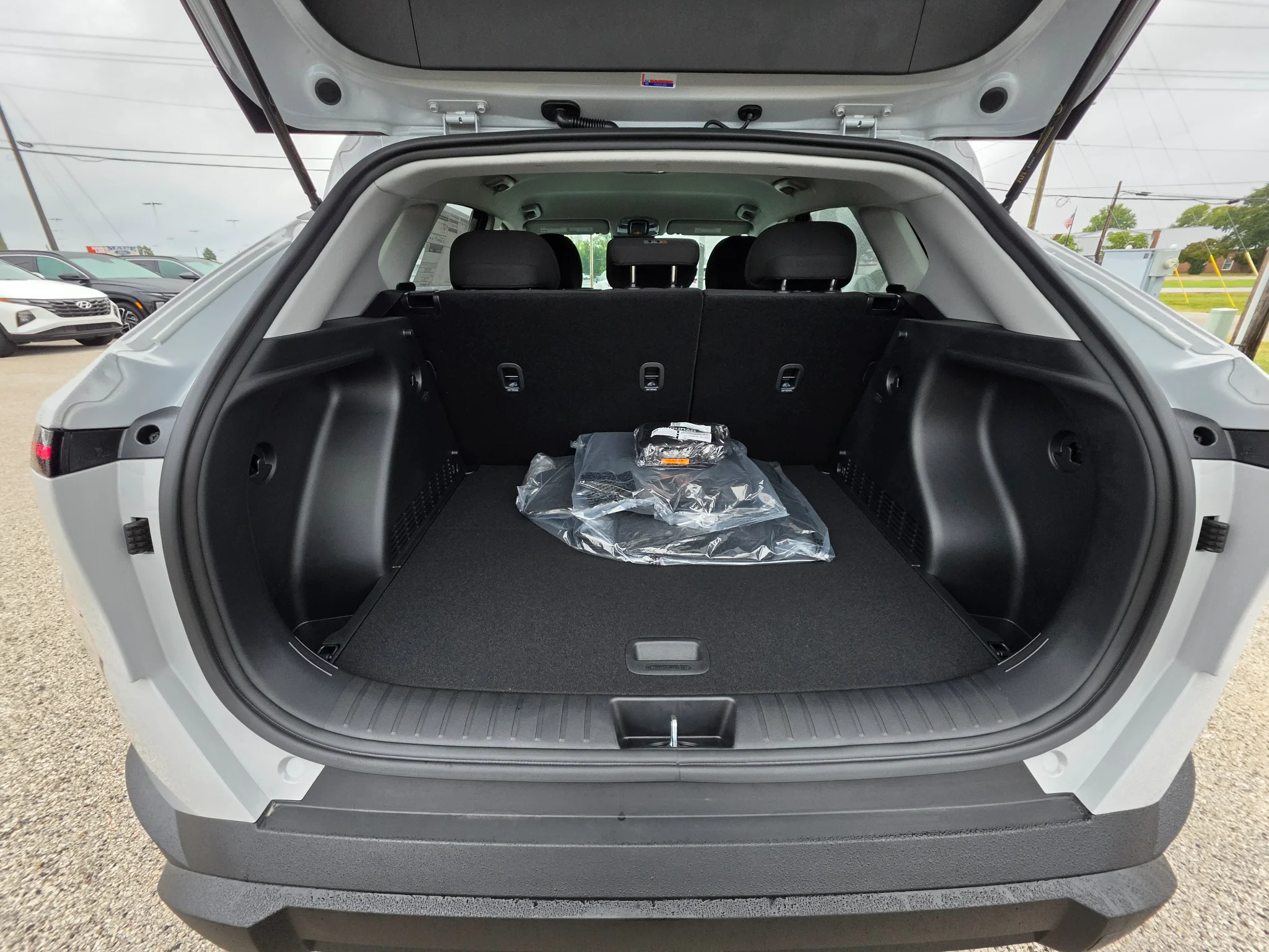 New 2027 Cyber Gray Metallic Hyundai SEL Sport image 24