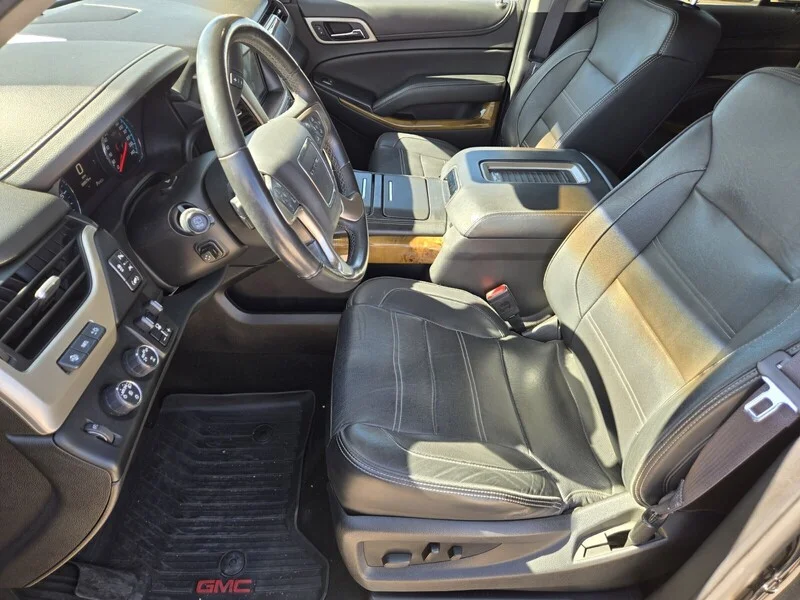 Used 2017 Onyx Black GMC Denali image 7