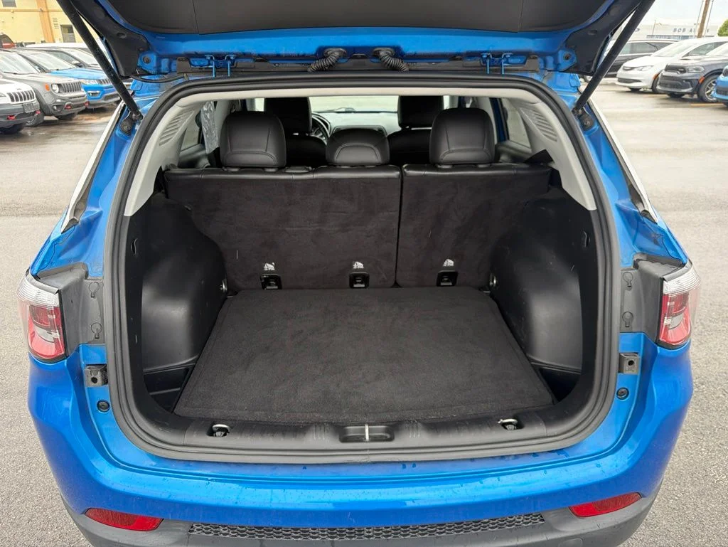 Certified Used 2018 Blue Jeep Latitude image 25