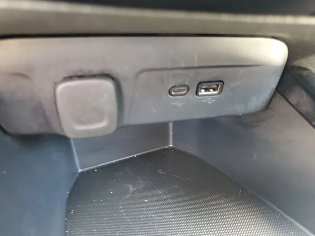 Used 2025 Gray Chevrolet LT image 21