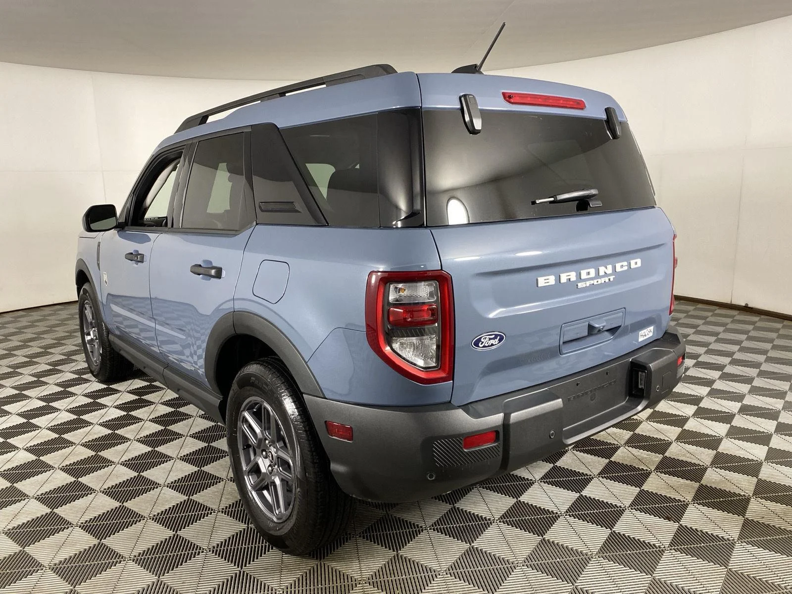 New 2026 Azure Gray Metallic Tri-Coat Ford Big Bend® image 5