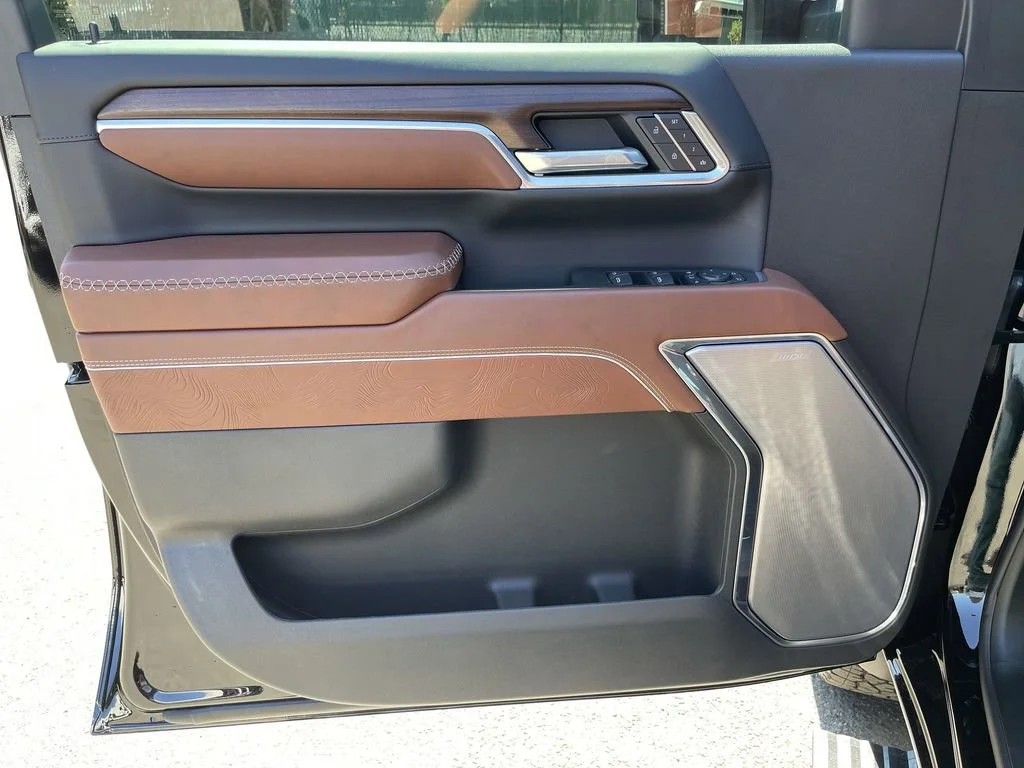 2025 GMC Sierra 3500HD Denali Ultimate - Photo 23