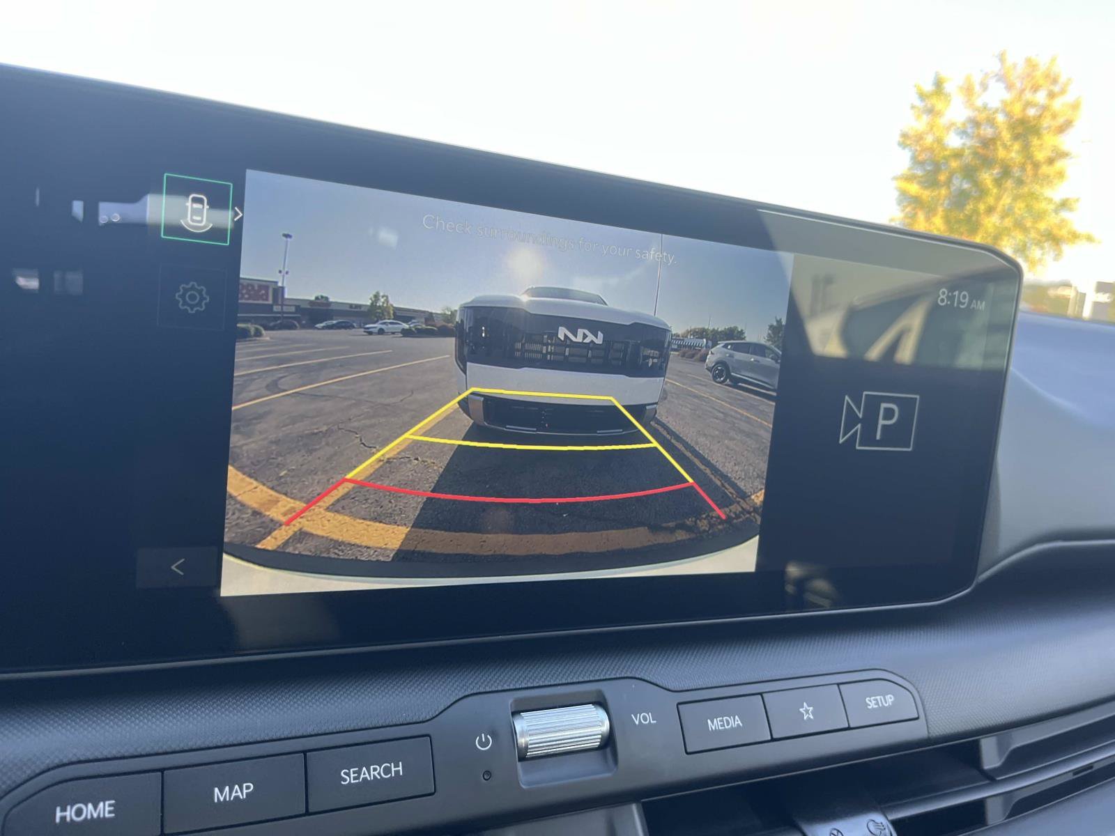 New 2026 Snow White Pearl Kia LXS image 29