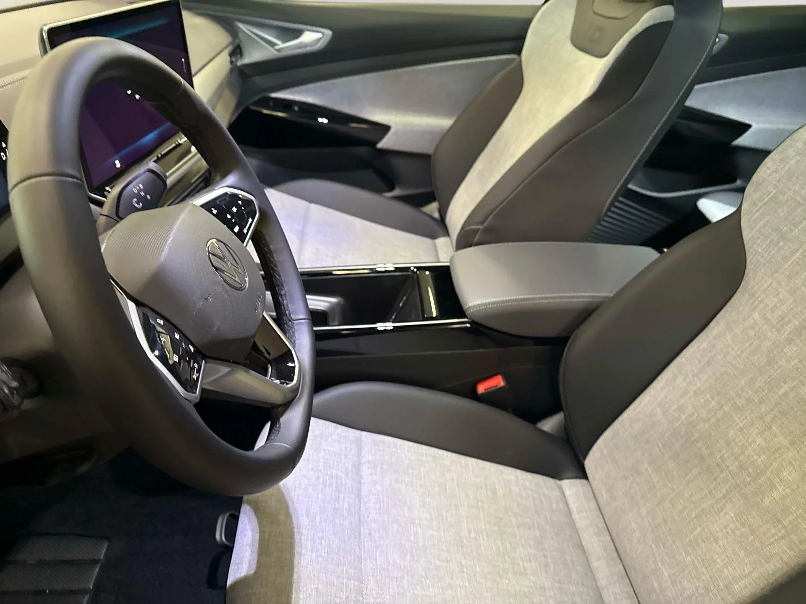 2025 Volkswagen ID.4 PRO - Photo 21