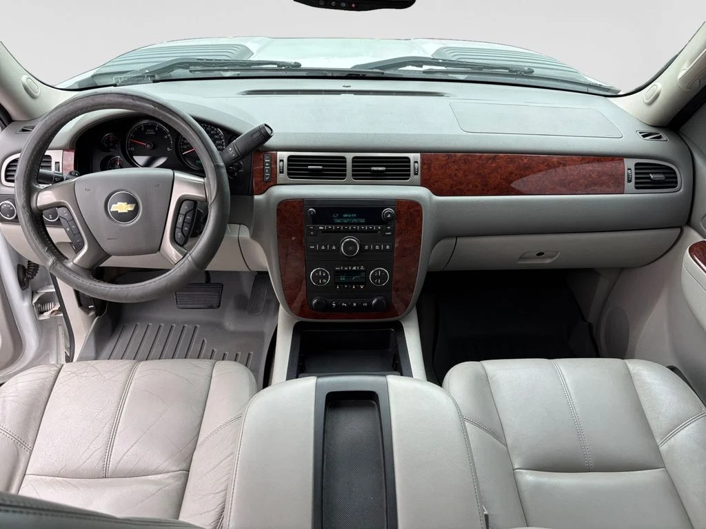 Used 2011 White Chevrolet LTZ image 14