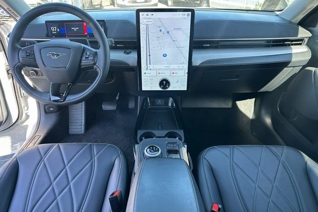 Used 2023 Space Gray Ford Select image 22