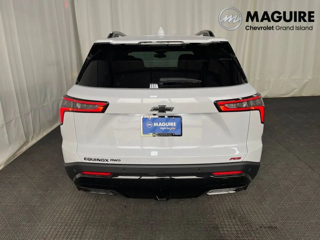 New 2027 Polar White Tricoat Chevrolet RS image 27
