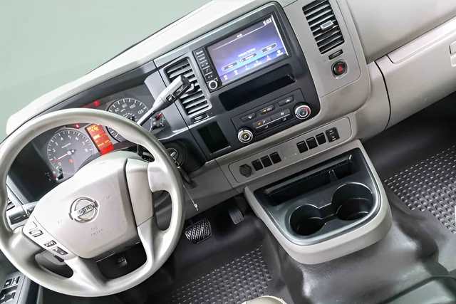 Used 2019 White Nissan S image 15