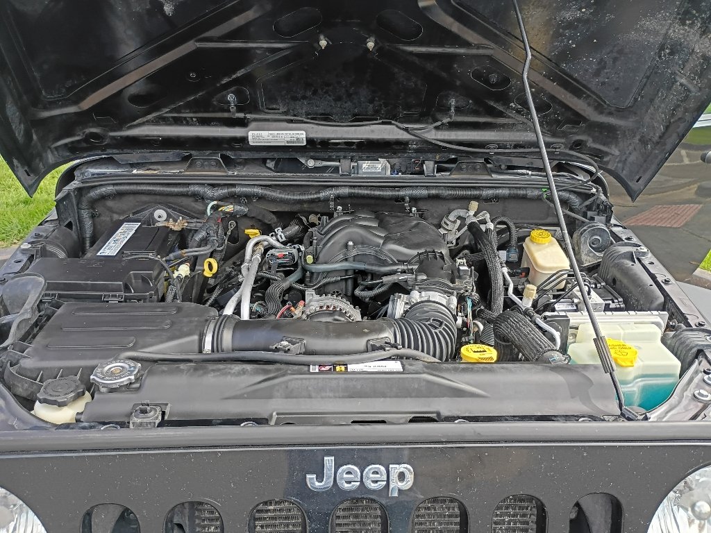 Used 2016 Black Clearcoat Jeep Sport image 33