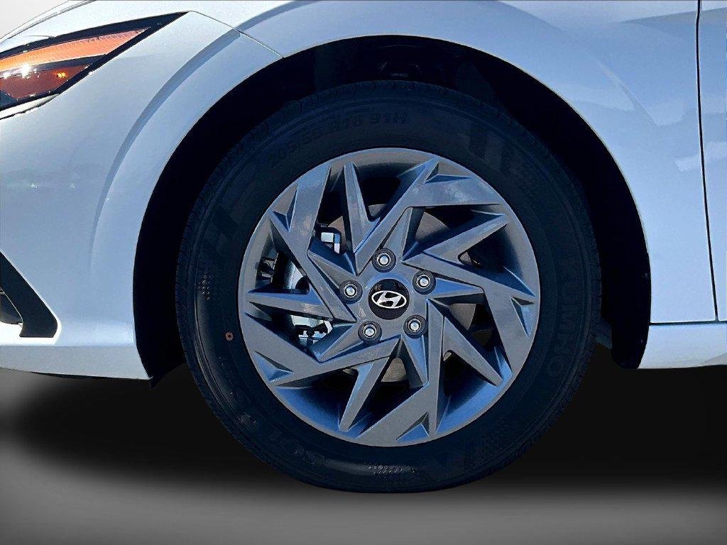 New 2026 White Hyundai Blue image 29
