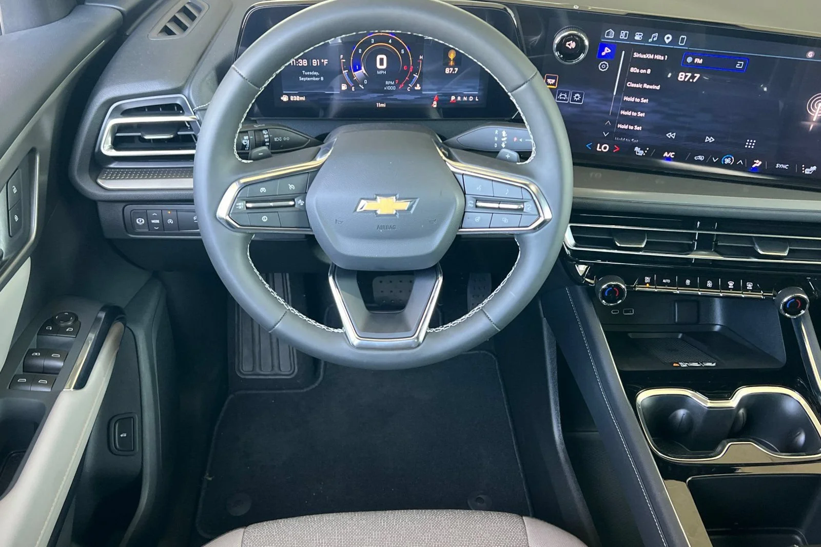 New 2027 Mosaic Black Metallic Chevrolet LT image 14
