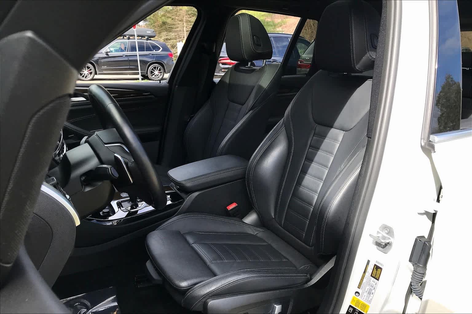 Used 2018 Mineral White Metallic BMW xDrive30i image 7