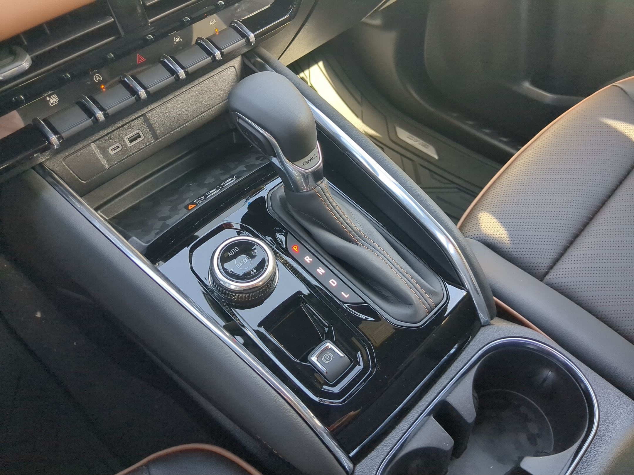2026 GMC Canyon AT4 - Photo 22