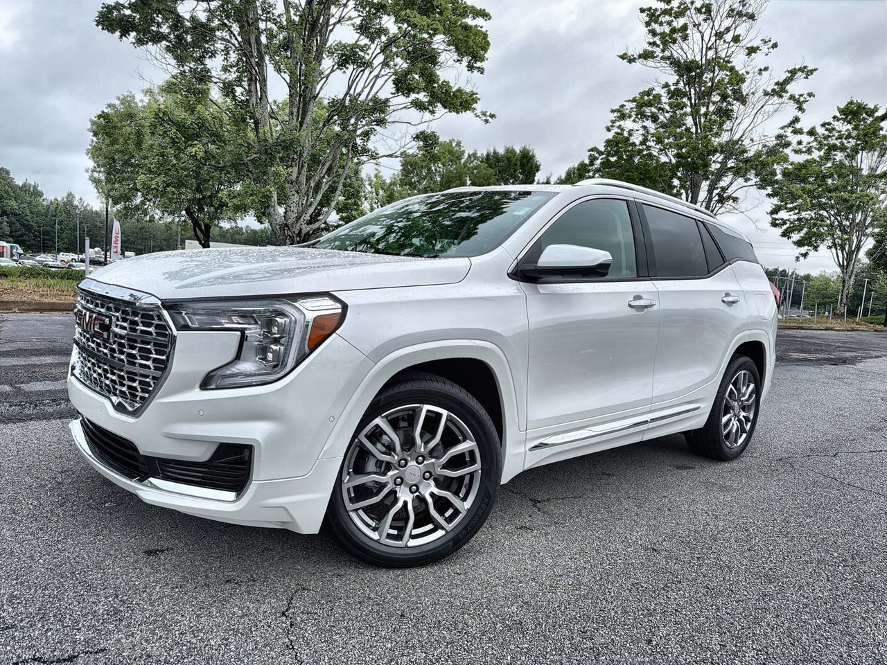2023 GMC Terrain Denali AWD's photo