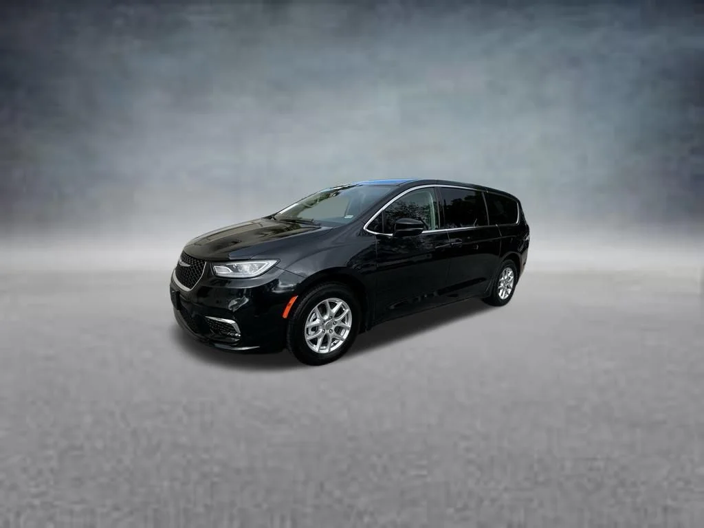 Used 2023 Chrysler Pacifica Touring L with VIN 2C4RC1BG3PR534236 for sale in North Miami Beach, FL