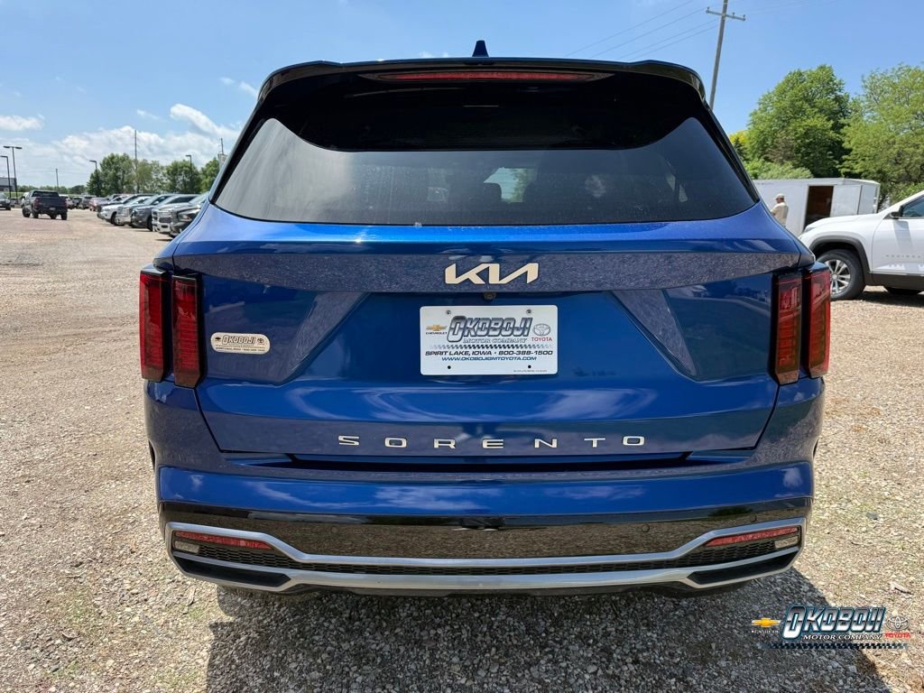 Used 2022 Blue Kia S image 4