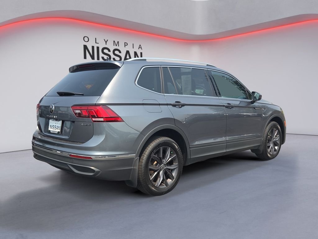 Used 2022 Gray Volkswagen 2.0T SE image 5