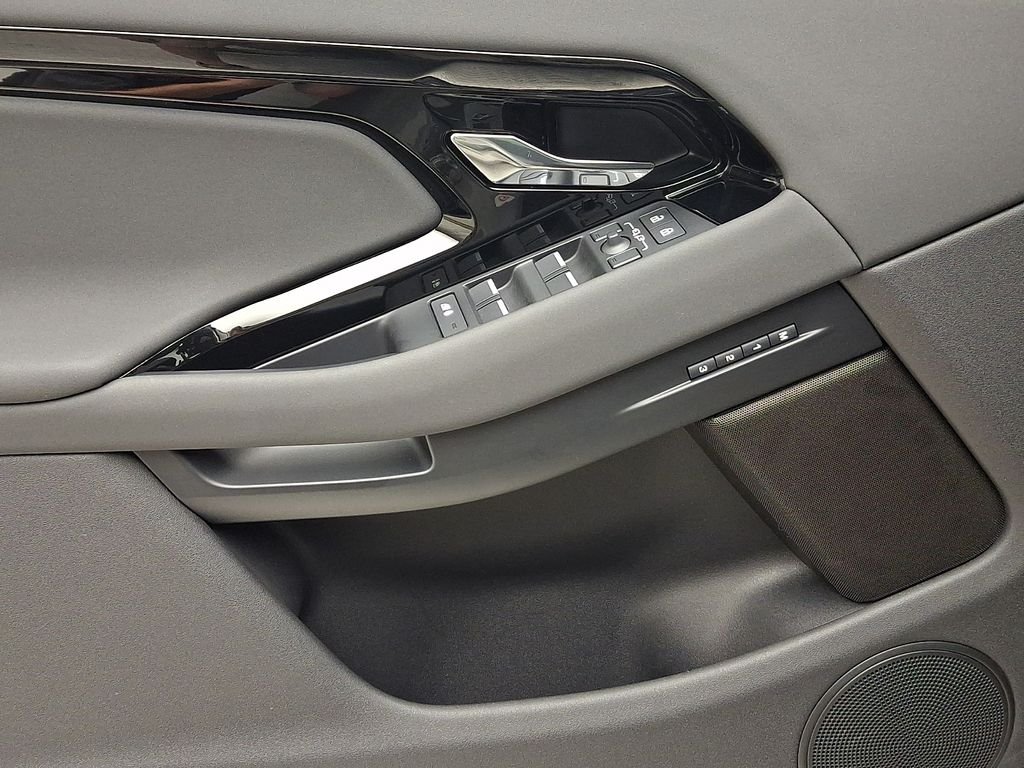Certified Used 2026 Seoul Pearl Silver Met Land Rover Dynamic image 13