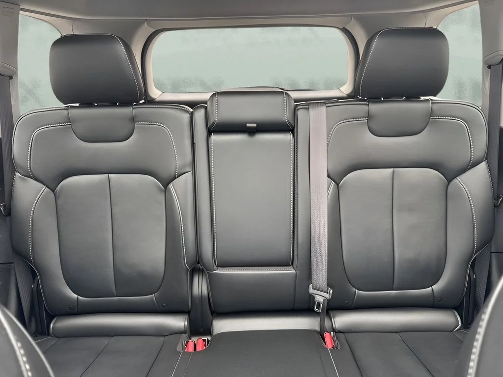 Used 2022 White Jeep Limited image 14