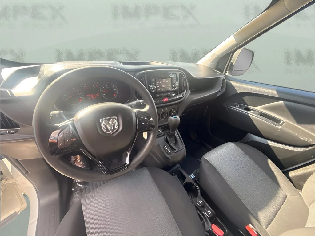 Used 2022 White Ram Base image 11