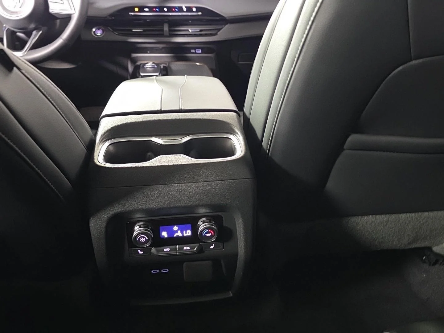 Used 2026 Ebony Twilight Metallic Buick Avenir image 35