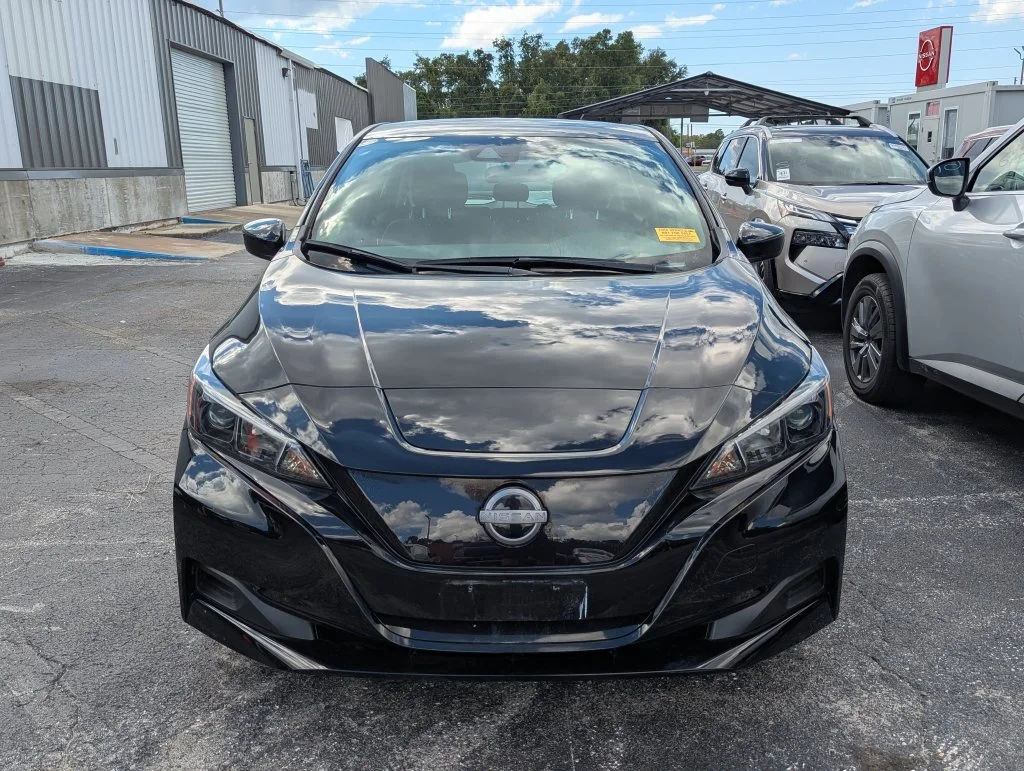 Used 2025 Black Nissan S image 3