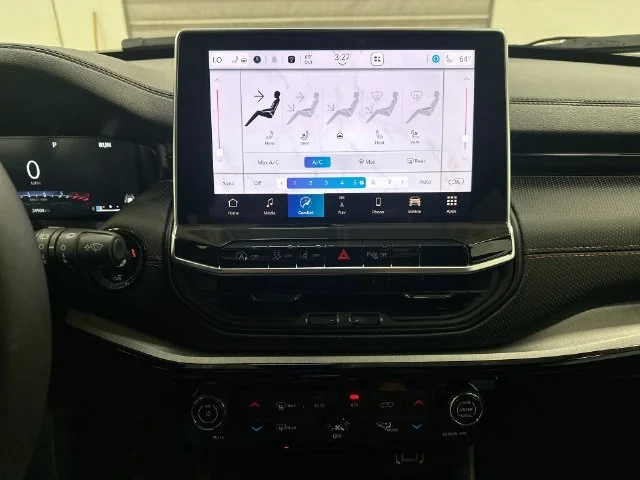 Used 2025 White Jeep Trailhawk image 24