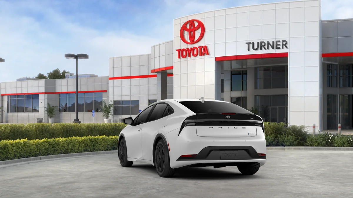 New 2025 Wind Chill Pearl Toyota SE image 42