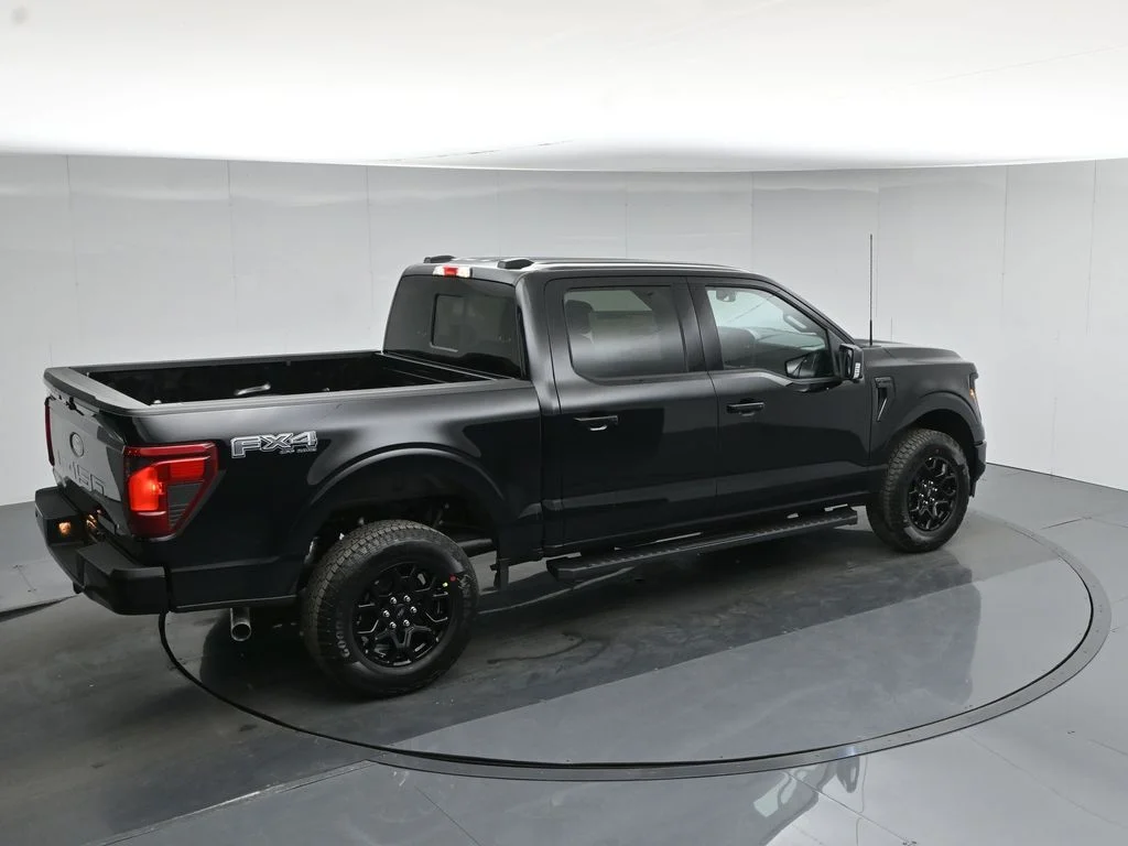 New 2026 Agate Black Metallic Ford XLT image 45