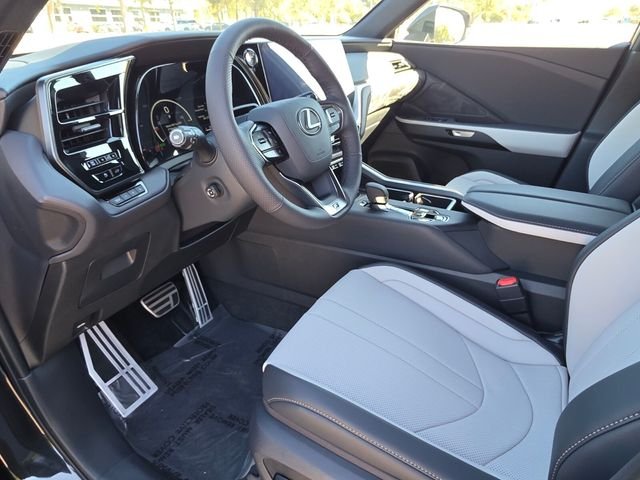 2026 Lexus TX 500h F-Sport Premium - Photo 24