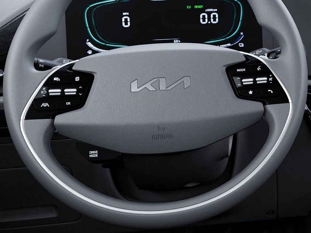 New 2026 Snow White Pearl Kia LX image 22