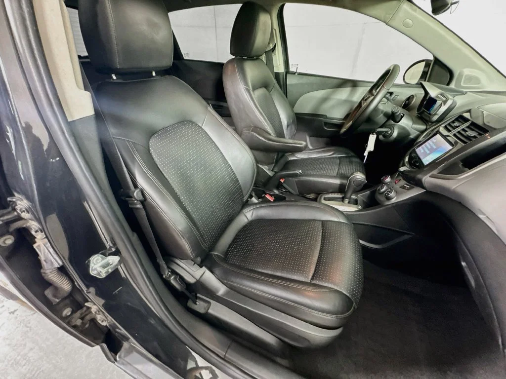 Used 2015 Gray Chevrolet LTZ image 32