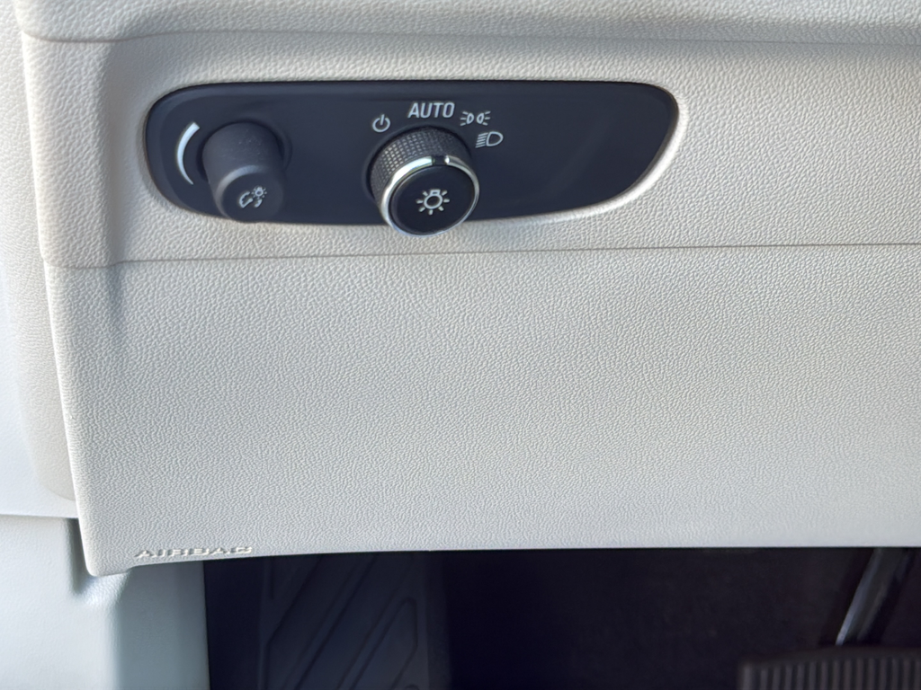 Used 2023 White Buick Preferred image 28
