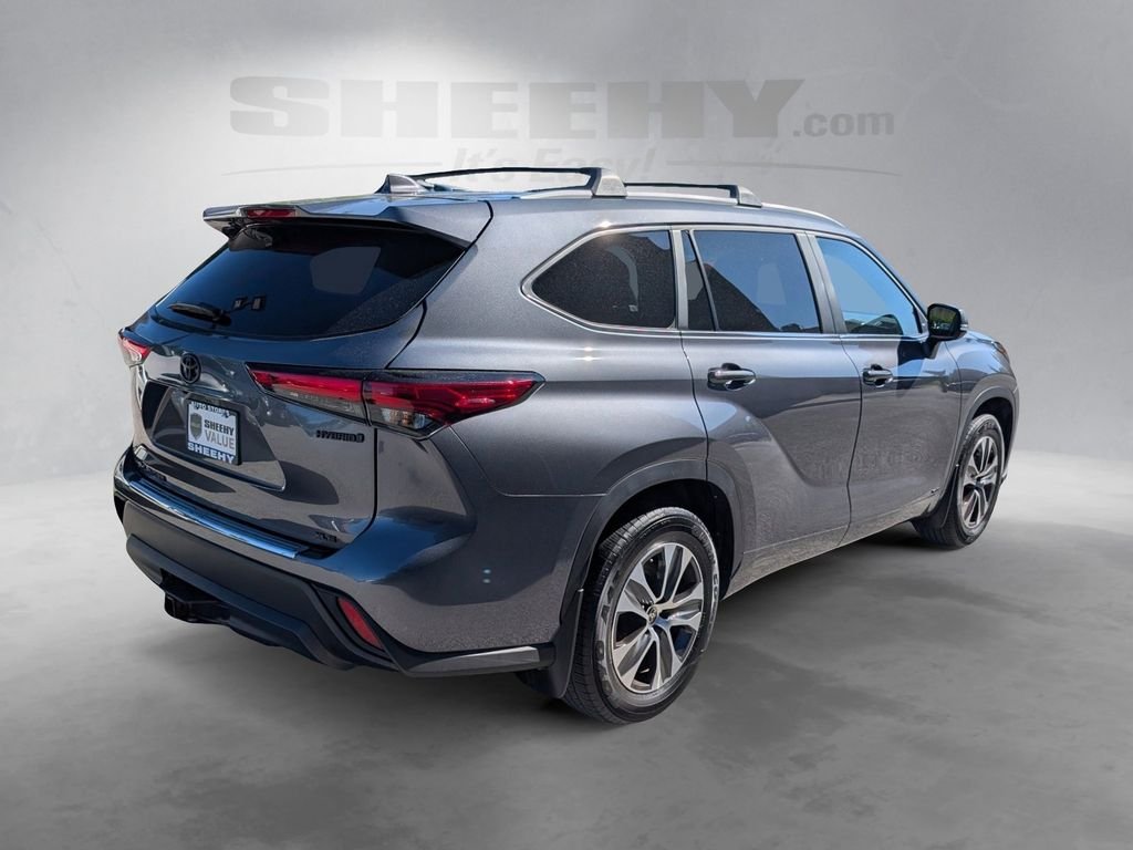 Used 2023 Gray Toyota XLE image 12