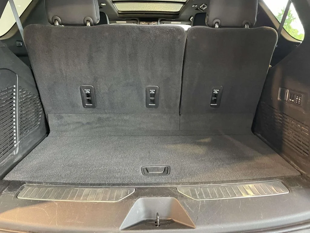 Used 2023 Onyx Black GMC AT4 image 19